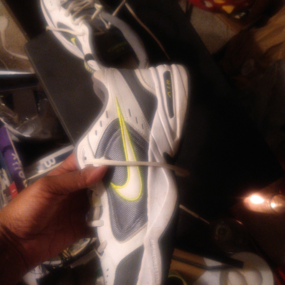 Men's Nike gym shoes